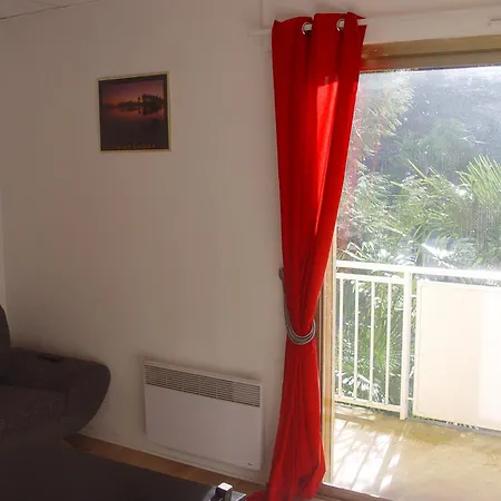 T2 Bis Les Bains , Calme , Face Au Parc Thermal * Capvern