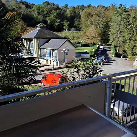 T2 Bis Les Bains , Calme , Face Au Parc Thermal